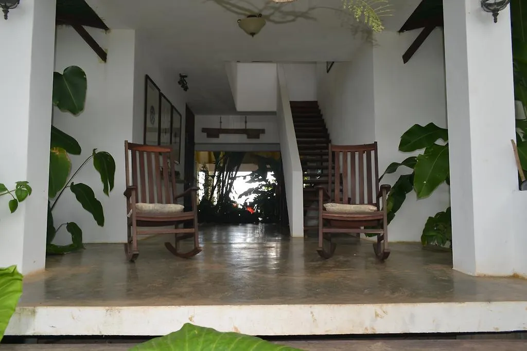 פחרדו El Hotelito At The Rainforest Experience Farm
